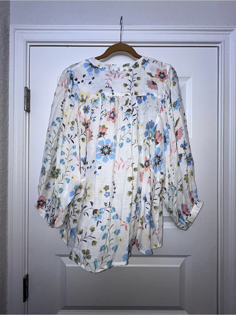 New, Zac & Rachel Dahlia Coconut Blooming Button Front Blouse Shirt Top - Picture 9 of 9